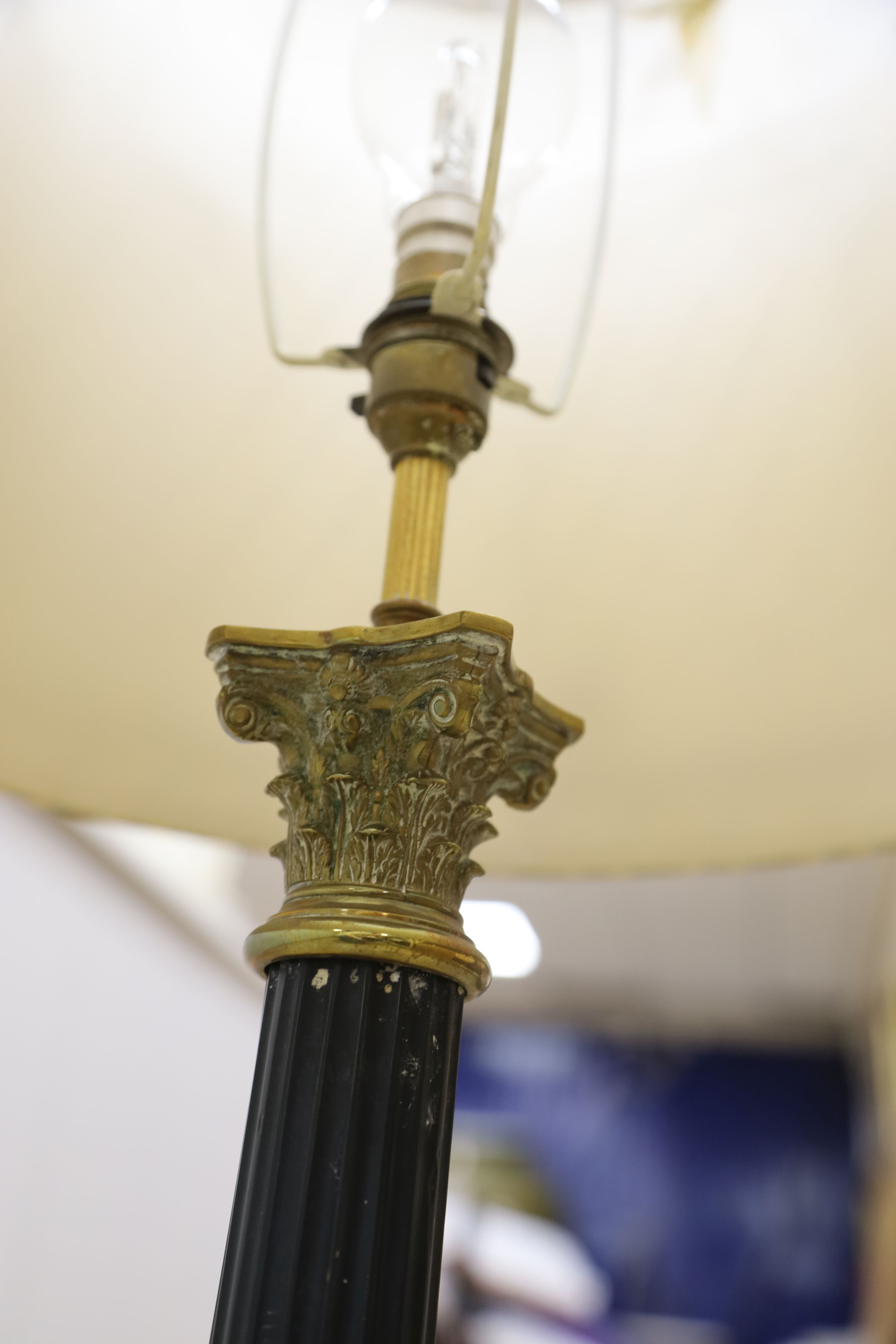 A Corinthian column table lamp and shade, lamp height 55cm